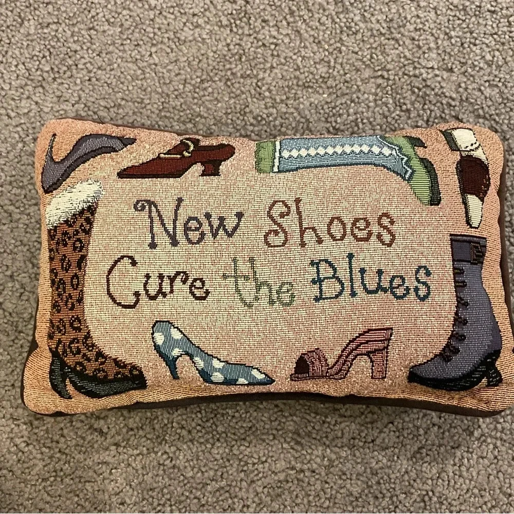 NEW Vintage ‘New Shoes Cure The Blues’ Vintage Decorative Bed Chair Dress Pillow